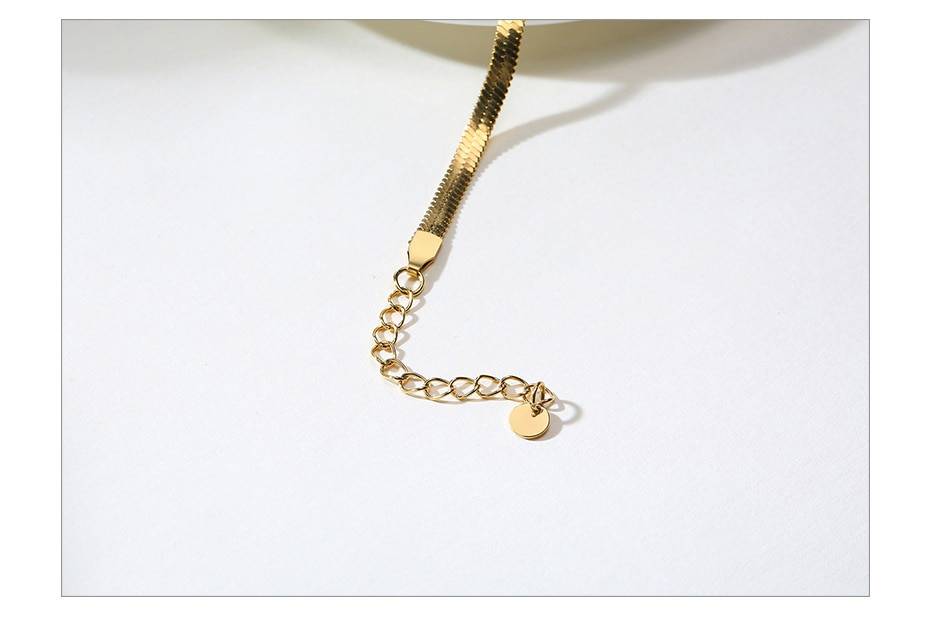 Vnox Elegant Flat Snake Chain Anklet for Women Gold Tone Metal Adjustable Herringbone Link Chain Holiday Beach Lady Jewelry
