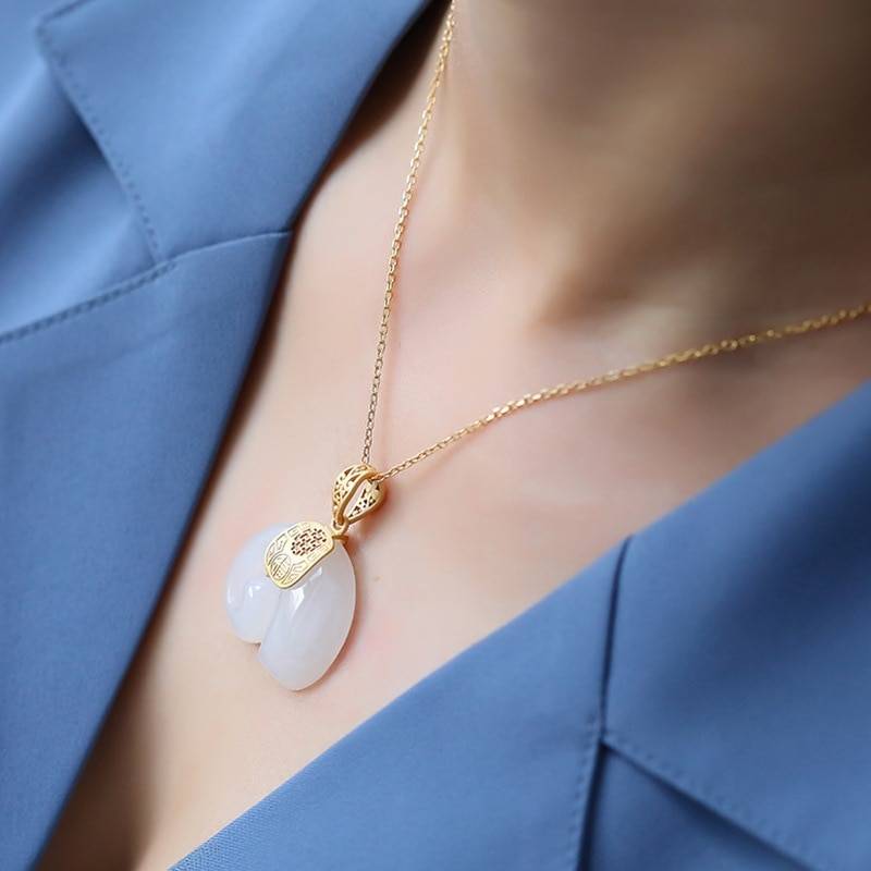 2021 Vintage White Hetian Jade Elephant Pendant 18K Gold Plated Chain Necklace Stainless Steel Sapphire Choker Jewelry for Women Necklaces for Women Pendant Necklace 8703dcb1fe25ce56b571b2: Sapphire|White Jade